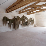 Большая дизайнерская Инсталляция из соломы RAFFIA Installation  варинант исполнения - 6 | Loft Concept в Воронеже