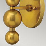 Бра с белым матовым стеклянным плафоном и тремя декоративными шарами Hinkley варинант исполнения - 8 | Loft Concept в Воронеже