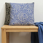 Подушка декоративная фиолетового цвета Blossom Essence Sophie варинант исполнения - 5 | Loft Concept в Воронеже