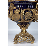 Чаша темно-синего цвета с фигурками ангелов и рельефным декором Eden Garden porcelain and bronze варинант исполнения - 3 | Loft Concept в Воронеже