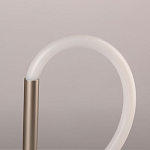 Настольная лампа белым изогнутым плафоном на круглой подставке Luke Lampco Tracer Lamp варинант исполнения - 9 | Loft Concept в Воронеже