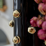 Ваза черная цилиндрическая с глянцевым покрытием и золотыми декоративными элементами Molecule Collection варинант исполнения - 1 | Loft Concept в Воронеже