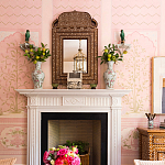 Обои ручная роспись Jharokha Arches Original colourway on pink painted Xuan paper варинант исполнения - 4 | Loft Concept в Воронеже