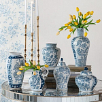 Ваза с крышкой и голубым цветочным рисунком на белом фоне Blue & White Ornament варинант исполнения - 7 | Loft Concept в Воронеже