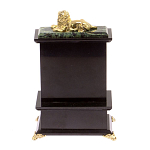 Часы настольные с декором в виде льва из натурального камня Нефрит Lion Stone Clock варинант исполнения - 4 | Loft Concept в Воронеже