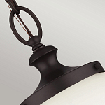 Подвесной светильник с белым стеклянным плафоном в форме шара на цепи Feiss варинант исполнения - 4 | Loft Concept в Воронеже